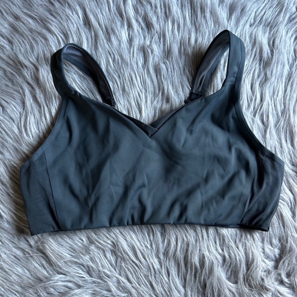 Brooks Wireless Unlined Sports Bra Womens Size 38C Gray Unpadded Wirefree